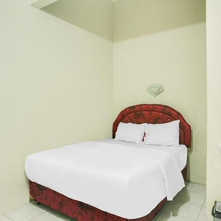 Oyo 2872 Garuda Guest House Banjarmasin  Ngoại thất bức ảnh