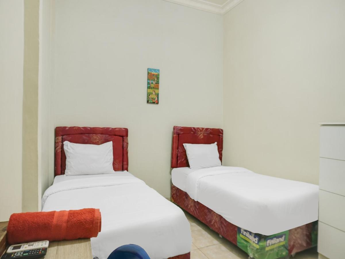 Oyo 2872 Garuda Guest House Banjarmasin  Ngoại thất bức ảnh