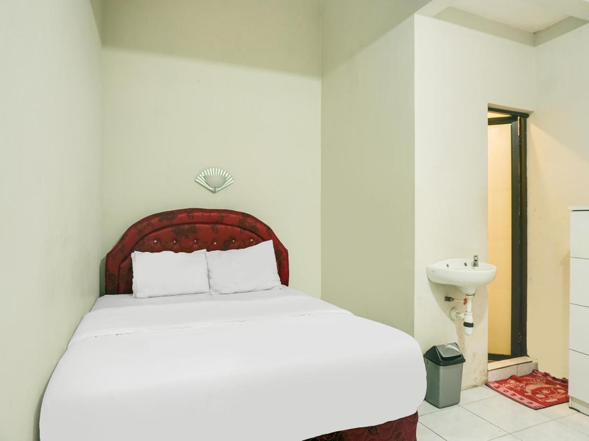 Oyo 2872 Garuda Guest House Banjarmasin  Ngoại thất bức ảnh